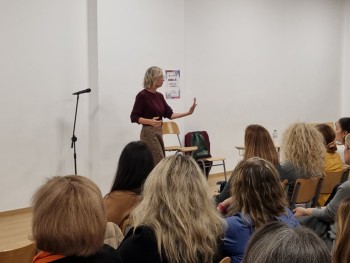 Σχολή Χατζήβεη - Γονέων Cafe: Εφηβεία είναι και Φαίνεται! - 10/11/2025 Σχολή Χατζήβεη - Γονέων Cafe: Εφηβεία είναι και Φαίνεται! - 10/11/2025