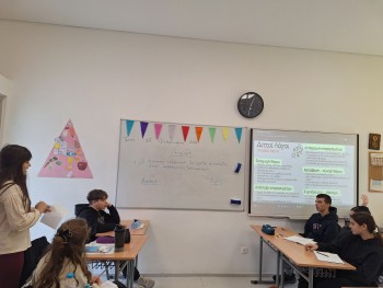 Σχολή Χατζήβεη - Στιγμιότυπα από τον Όμιλο Ρητορικής - 6/3/2026 Σχολή Χατζήβεη - Στιγμιότυπα από τον Όμιλο Ρητορικής - 6/3/2026