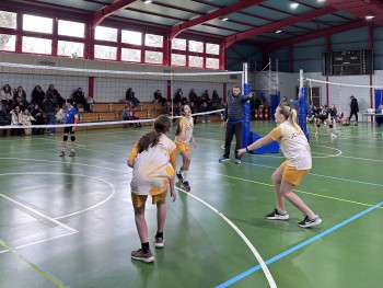 Σχολή Χατζήβεη - Αγώνες ΑΣΙΣ Βόλεϊ Δημοτικών - 17/4/2026